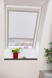 Střešní roleta bez vrtání Skylight - BÍLÁ [DE]